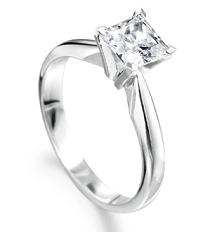 princess cut engagement ring